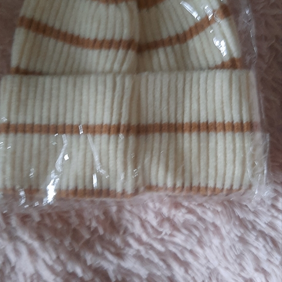 Autumn / Winter Striped Woolen Hat - Picture 2 of 2